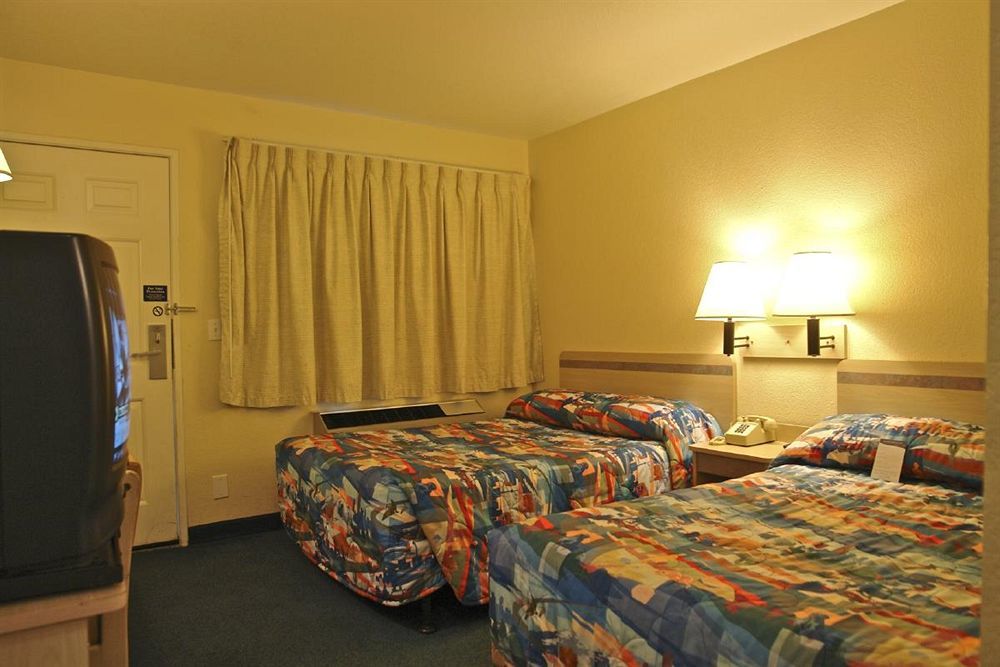 Motel 6-Ukiah, Ca Екстер'єр фото