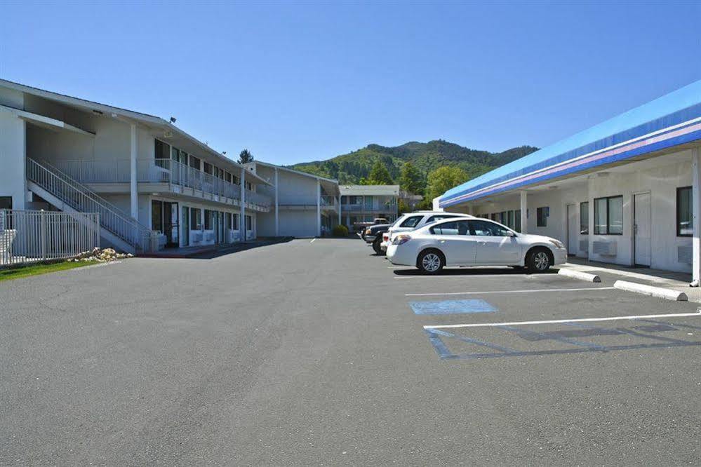 Motel 6-Ukiah, Ca Екстер'єр фото