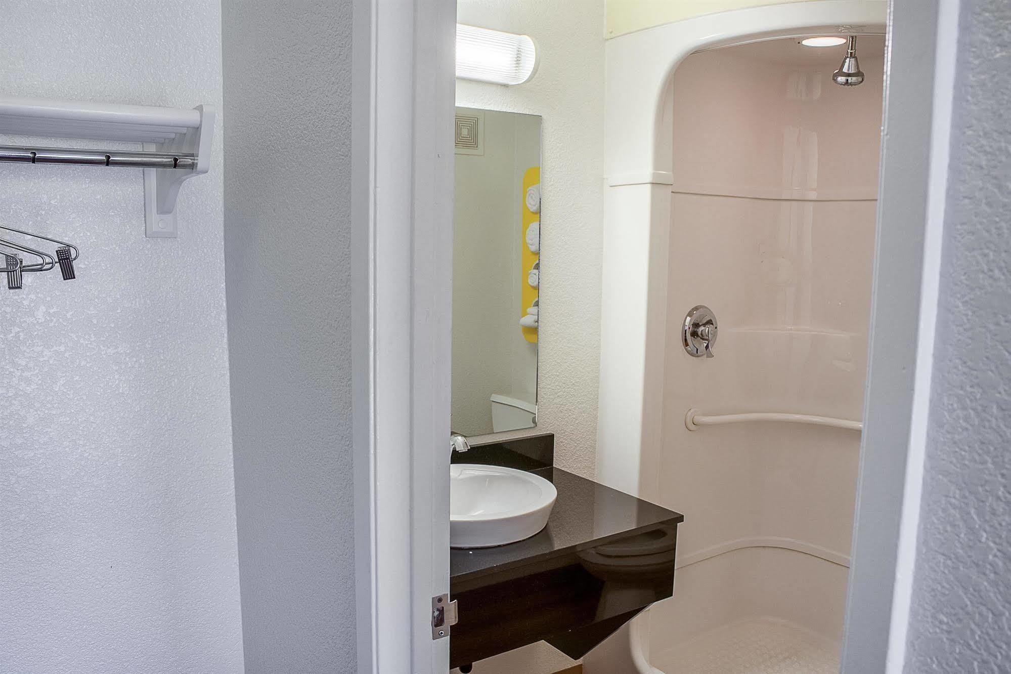 Motel 6-Ukiah, Ca Екстер'єр фото