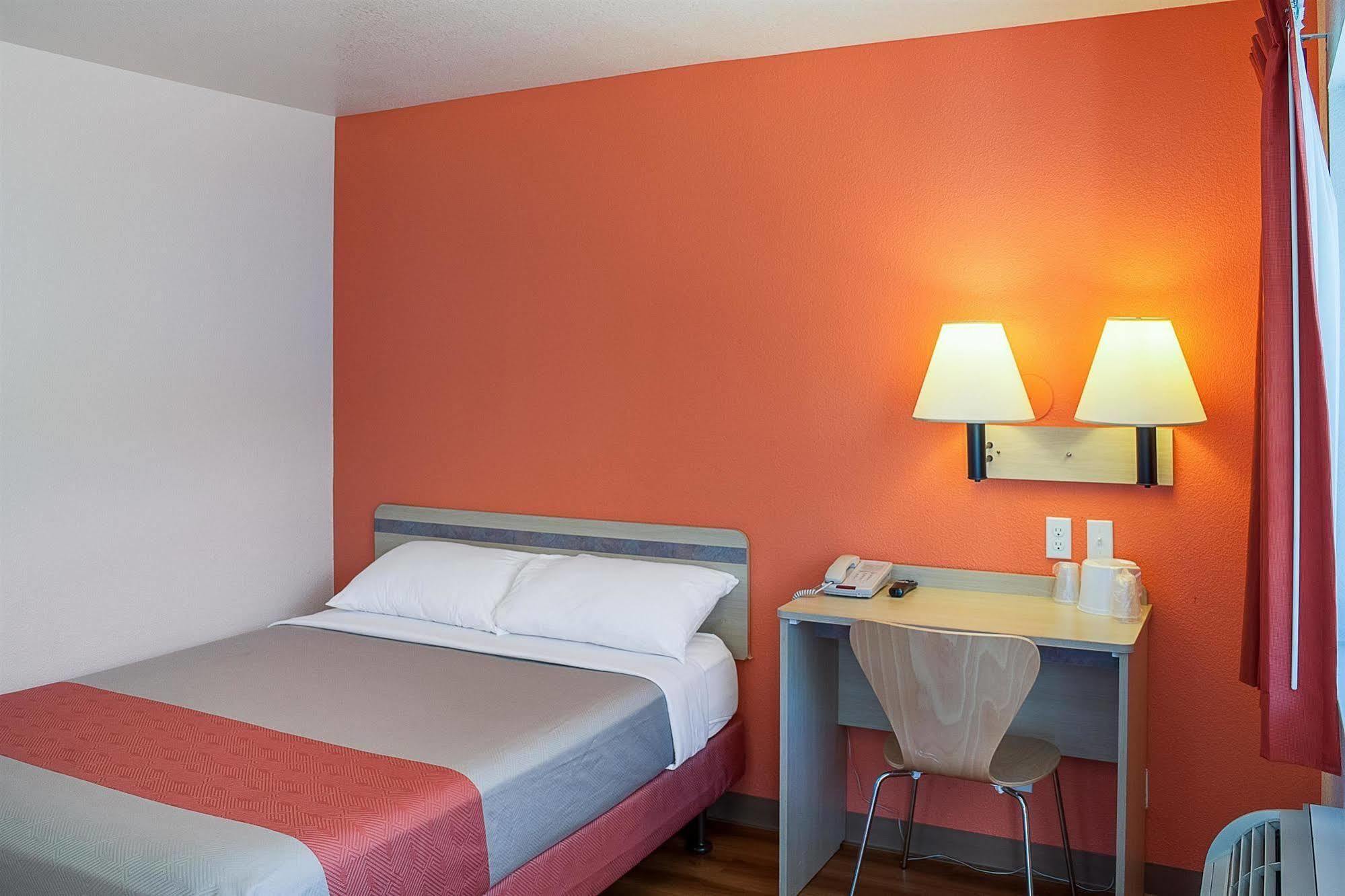 Motel 6-Ukiah, Ca Екстер'єр фото