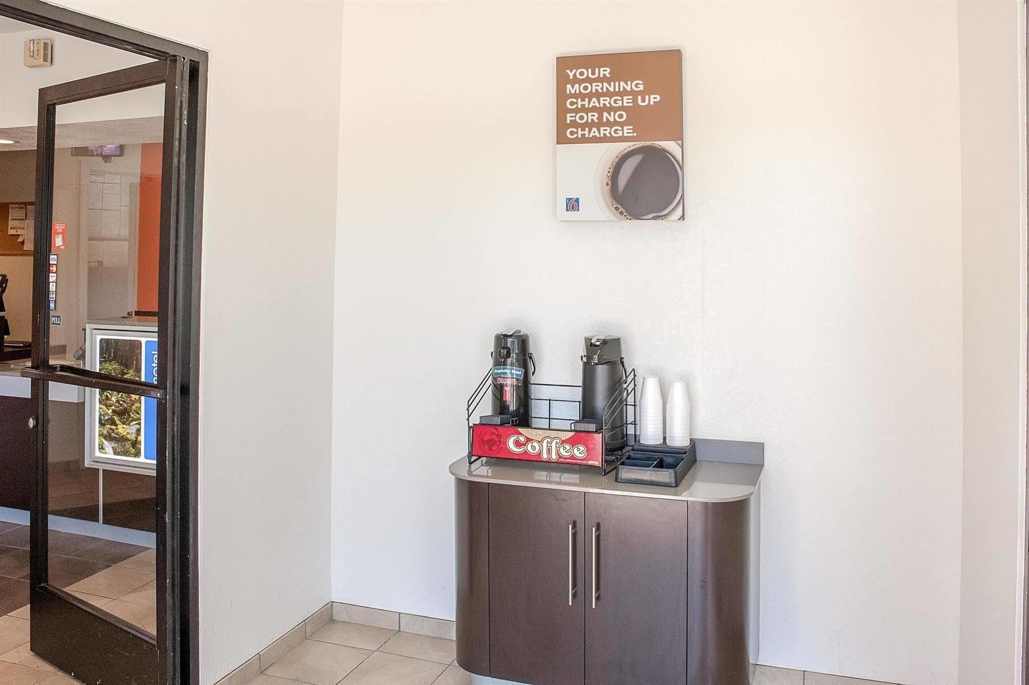 Motel 6-Ukiah, Ca Екстер'єр фото