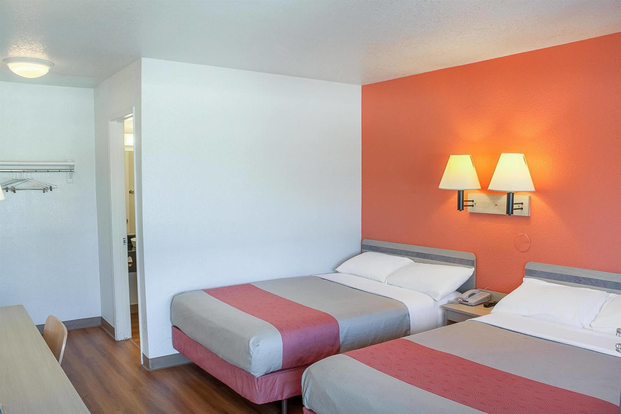 Motel 6-Ukiah, Ca Екстер'єр фото