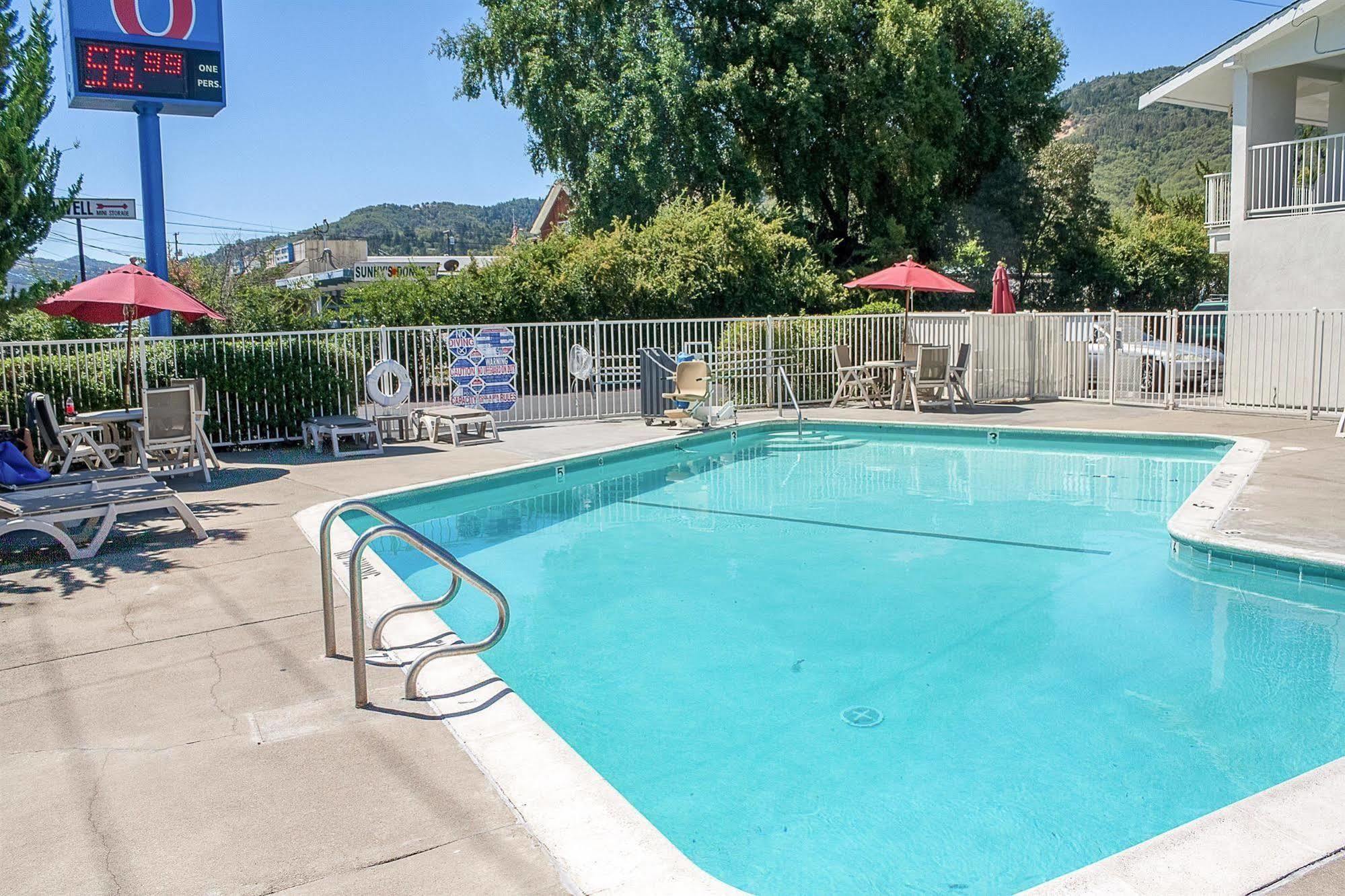 Motel 6-Ukiah, Ca Екстер'єр фото