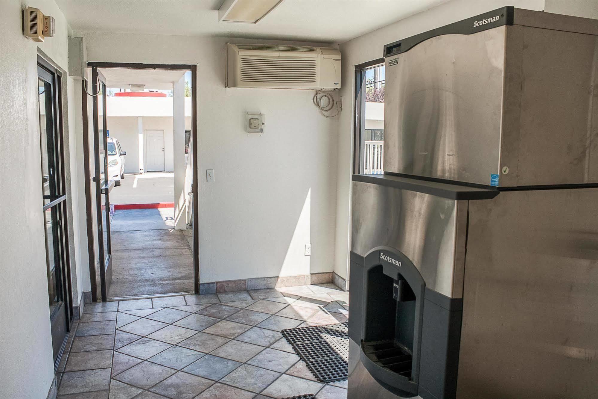 Motel 6-Ukiah, Ca Екстер'єр фото