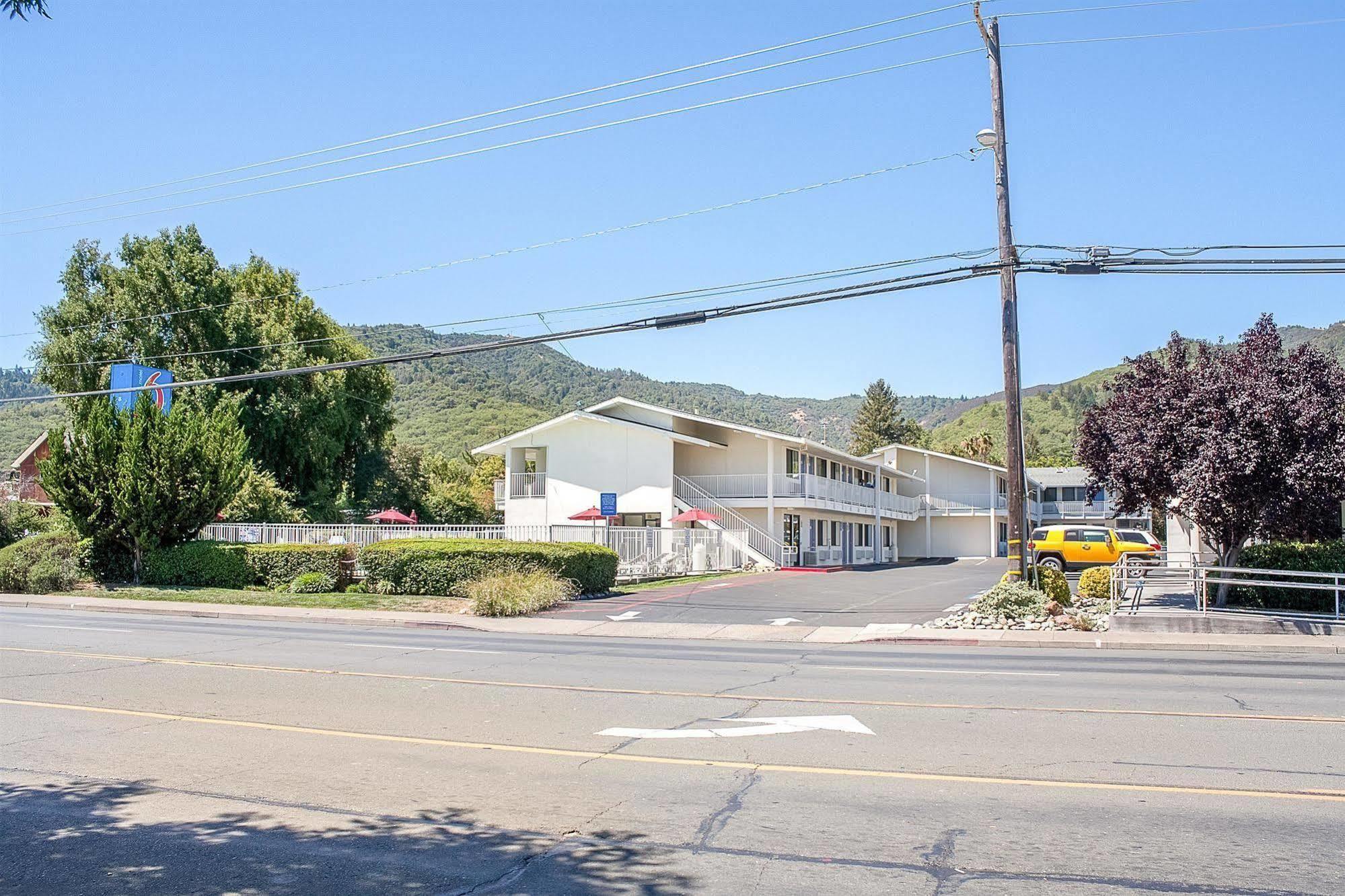 Motel 6-Ukiah, Ca Екстер'єр фото